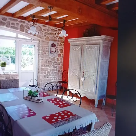 La Graviere Villa *